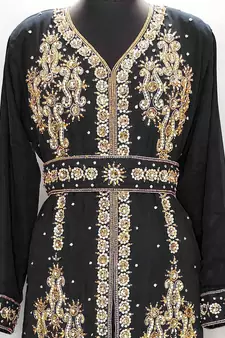 Black Moroccan Kaftan With Sun-proof hijab