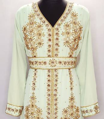 Light Green Moroccan Kaftan	With Sun-proof hijab 2