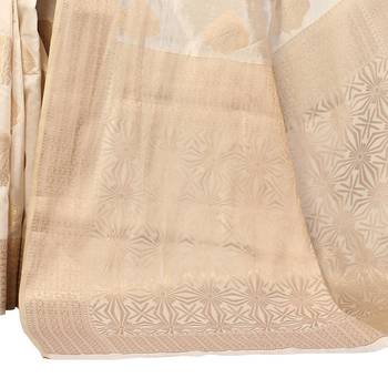 White hand woven silk blend saree with blouse 4