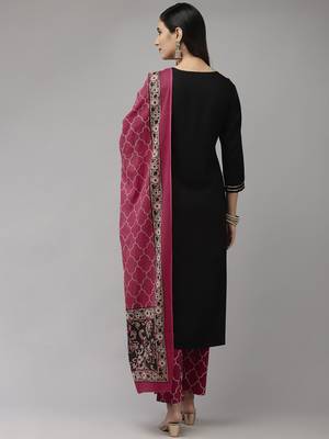 Black embroidered rayon kurta-suits 3