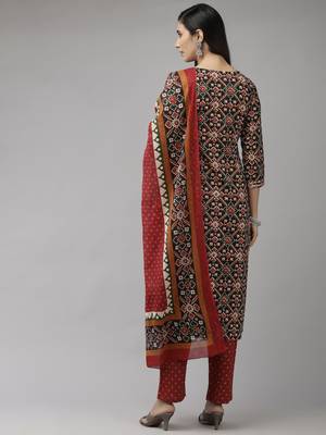 Red printed cotton kurta-suits 3