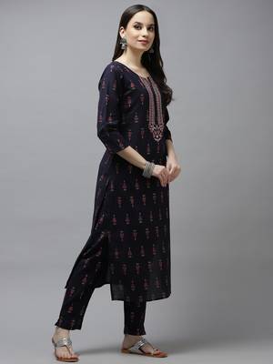 Navy-blue printed cotton kurta-suits 2