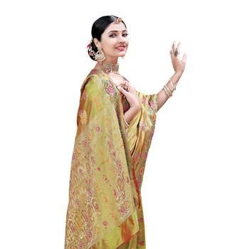 Green woven banarasi silk saree with blouse 3