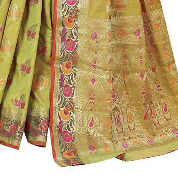 Green woven banarasi silk saree with blouse 4