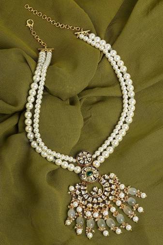 Green Onyx White and Gold Pearl Neckalce