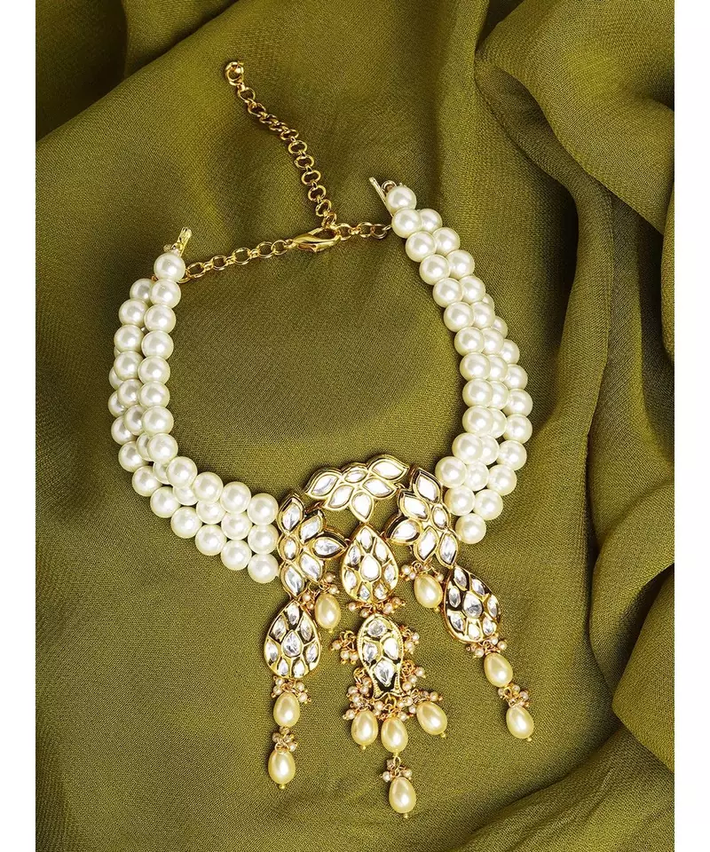 Inticate Floral White and Gold Chocker Neckalce