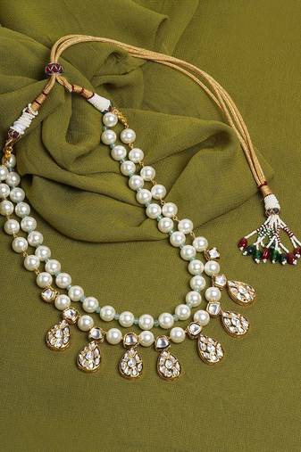 Tear Drop White and Gold Pearl Necklace