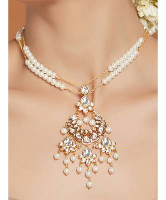 Tassel Pendant White and Gold Pearl Necklace 2