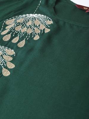 Green Viscose plain QUARTER SLEEVE kurti 3