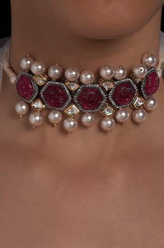 Pink Carved Stones Neckalce on Off White Silk Thread