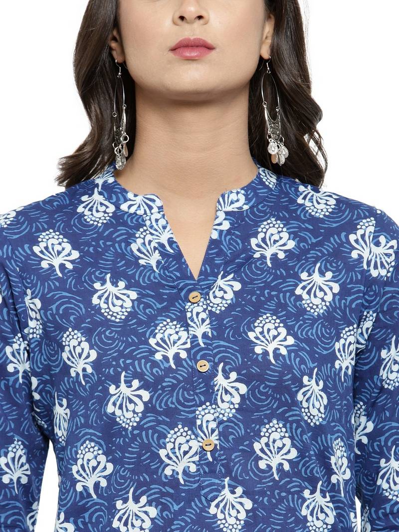 Blue Cotton printed QUARTER SLEEVE kurti
