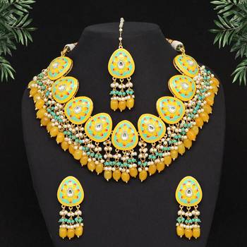 Yellow necklace-sets 2