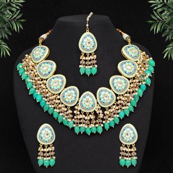 Grey necklace-sets 2