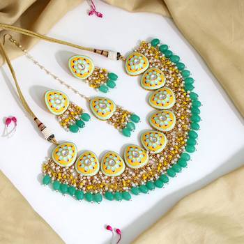 Yellow necklace-sets 1