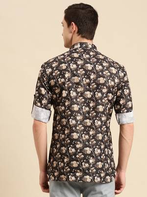 Sanwara Men Printed Cotton Rolled Up Sleeves Short Kurta PR_9 3