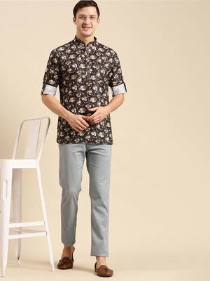 Sanwara Men Printed Cotton Rolled Up Sleeves Short Kurta PR_9 4