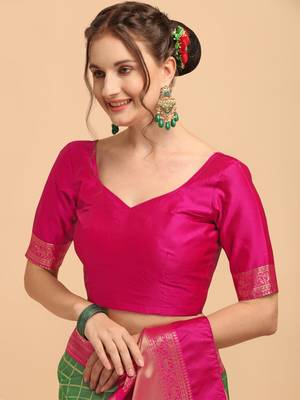 Green & Pink banarasi silk Woven Design Banarasi Saree 5