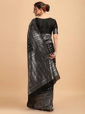 Black banarasi silk Woven Design Banarasi Saree 3