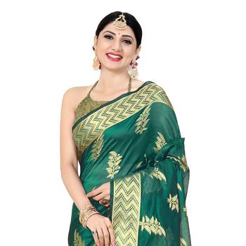 Green woven organza saree with blouse 3