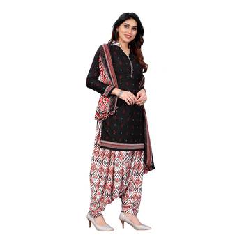 Black digital print crepe salwar 3