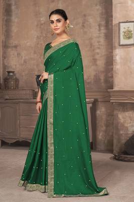 Green Embroidered Silk Blend Saree With Blouse 2
