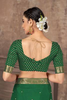 Green Embroidered Silk Blend Saree With Blouse 5