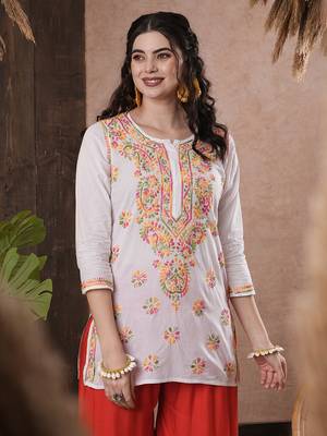 Hand Embroidered White Cotton Lucknowi Chikankari Indian Women Short Kurti 3