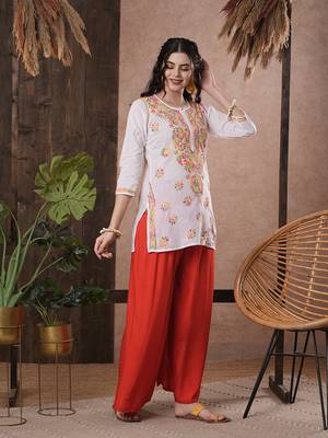 Hand Embroidered White Cotton Lucknowi Chikankari Indian Women Short Kurti 5