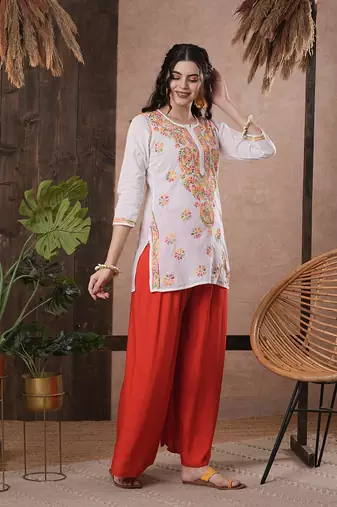 Hand Embroidered White Cotton Lucknowi Chikankari Indian Women Short Kurti