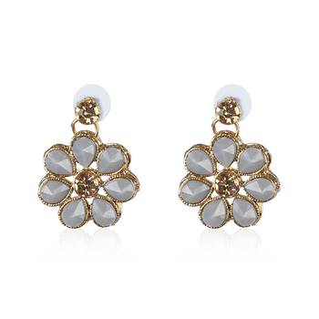 Gold Plated Grey Flower Kundan Pearl Necklace with  Earring Traditional Jewellery Set for Women 4
