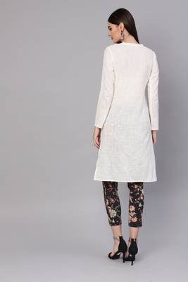 Indo Era White Solid Straight Kurtas 2