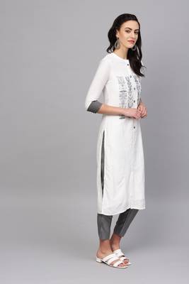 Indo Era White embroidered Straight Kurta 3
