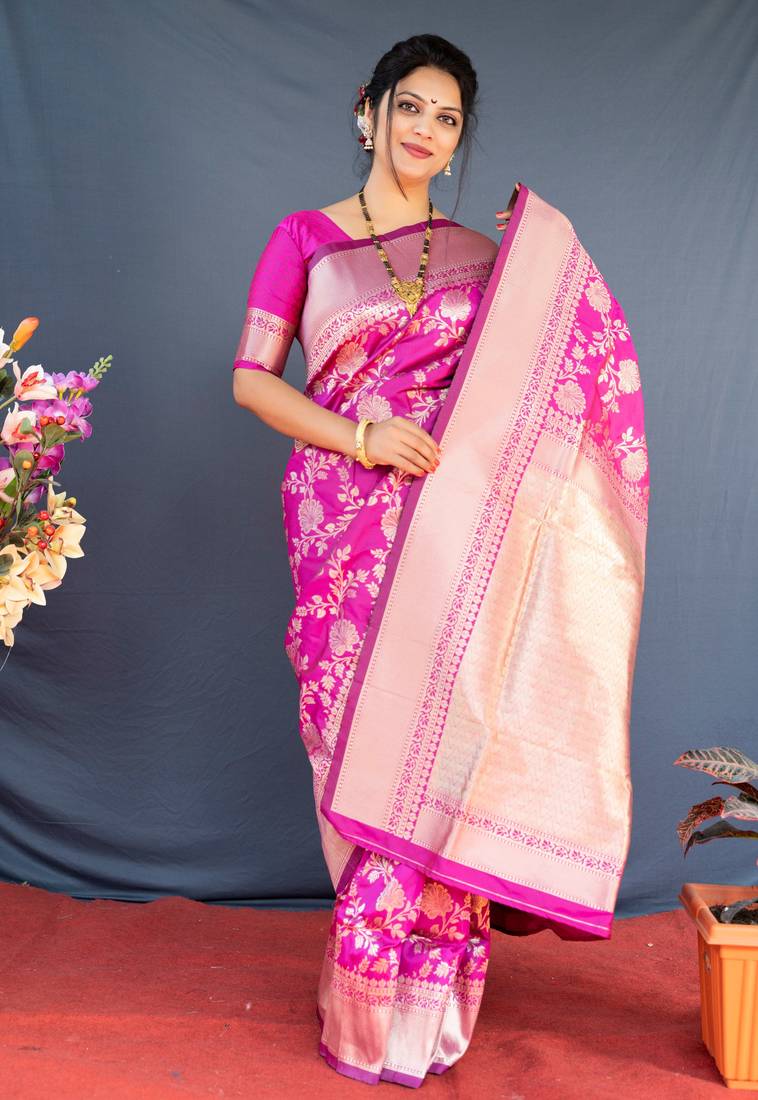 Pink hand woven banarasi saree with blouse
