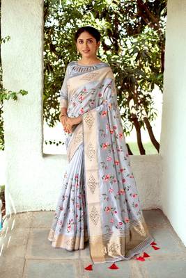 Grey woven linen saree with blouse 3