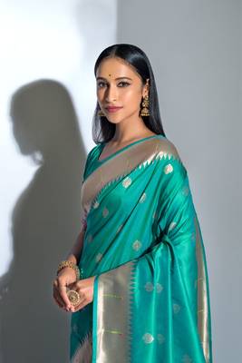 Wine woven cotton saree with blouse 4