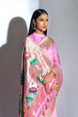 Light green woven cotton saree with blouse 3