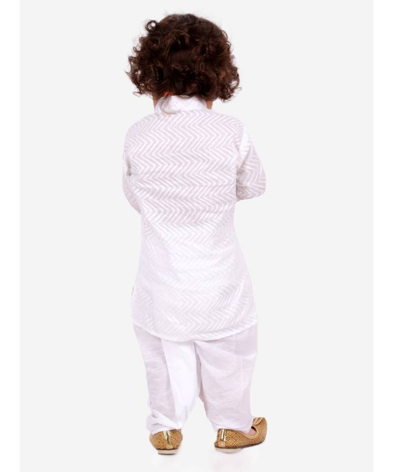 White  Zig Zag Print Kurta Dhoti