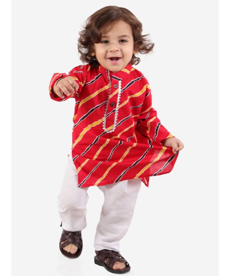 Red Leheriya Print Kurta Pajama Set.