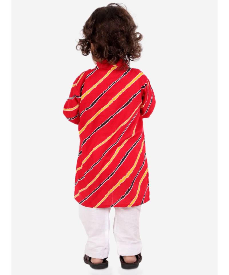 Red Leheriya Print Kurta Pajama Set.