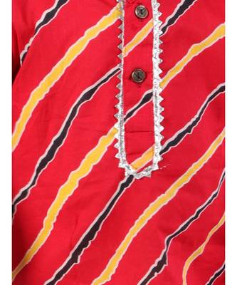 Red Leheriya Print Kurta Pajama Set. 5