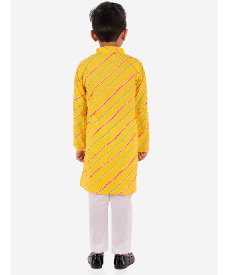 Yellow Leheriya Print Kurta Pajama Set.