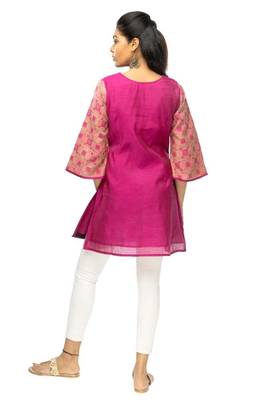 Dark-hot-pink printed viscose short-kurtis 4