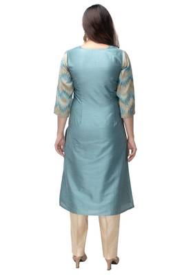 Green embroidered viscose long-kurtis 4