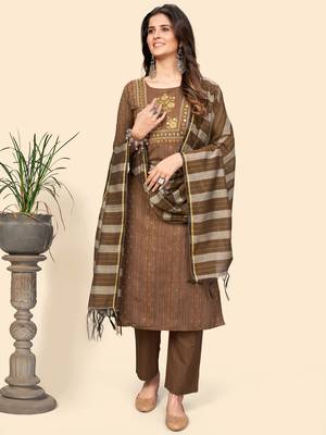 Print & Embroidered Straight Cotton Brown Stitched Kurta Pant With Dupatta 3