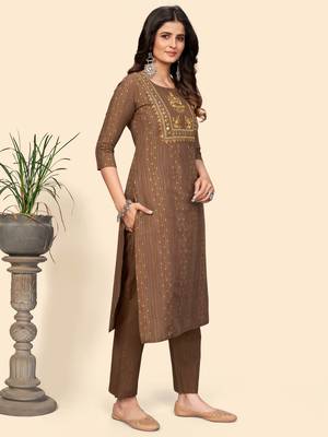 Print & Embroidered Straight Cotton Brown Stitched Kurta Pant With Dupatta 6