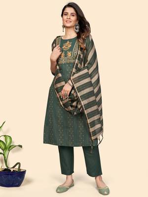 Print & Embroidered Straight Cotton Sea Green Stitched Kurta Pant With Dupatta 3