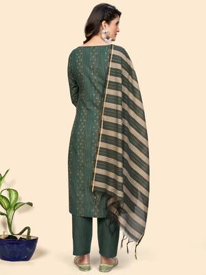 Print & Embroidered Straight Cotton Sea Green Stitched Kurta Pant With Dupatta 4