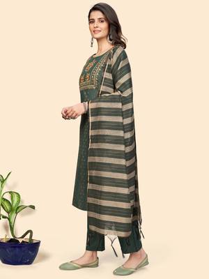 Print & Embroidered Straight Cotton Sea Green Stitched Kurta Pant With Dupatta 5