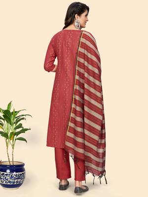 Print & Embroidered Straight Cotton Coral Stitched Kurta Pant With Dupatta 4