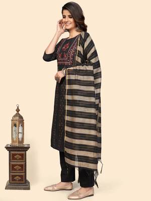 Print & Embroidered Straight Cotton Black Stitched Kurta Pant With Dupatta 5